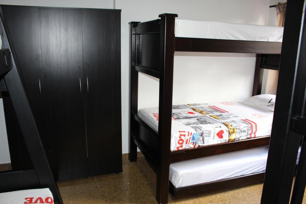 Apartamentos Excelente Ubicacion Medellín Kültér fotó