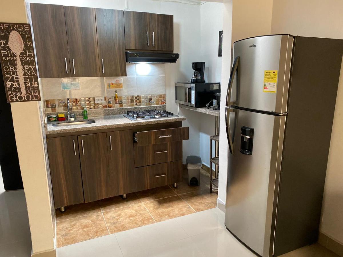 Apartamentos Excelente Ubicacion Medellín Kültér fotó