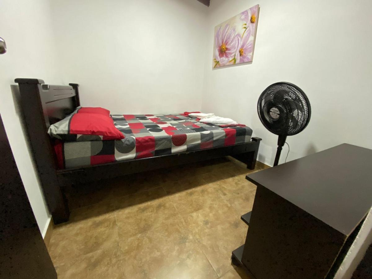Apartamentos Excelente Ubicacion Medellín Kültér fotó